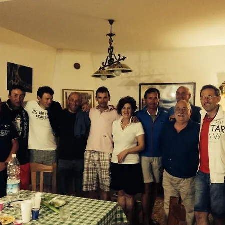 A Due Passi Dal Mare Bed & Breakfast *