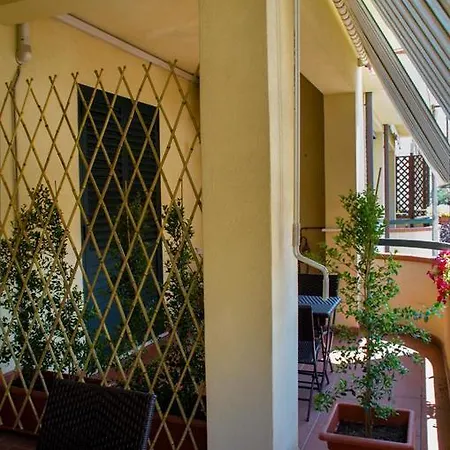 Bed & Breakfast A Due Passi Dal Mare Melito Di Porto Salvo